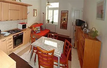 Na Smetance Aparthouse Ξενοδοχείο Πράγα