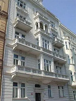 Na Smetance Aparthouse Ξενοδοχείο Πράγα 3*,  Τσεχία