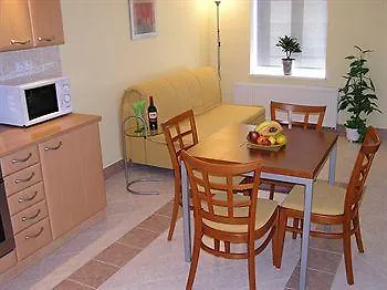 Na Smetance Aparthouse Hotel Prague 3*,